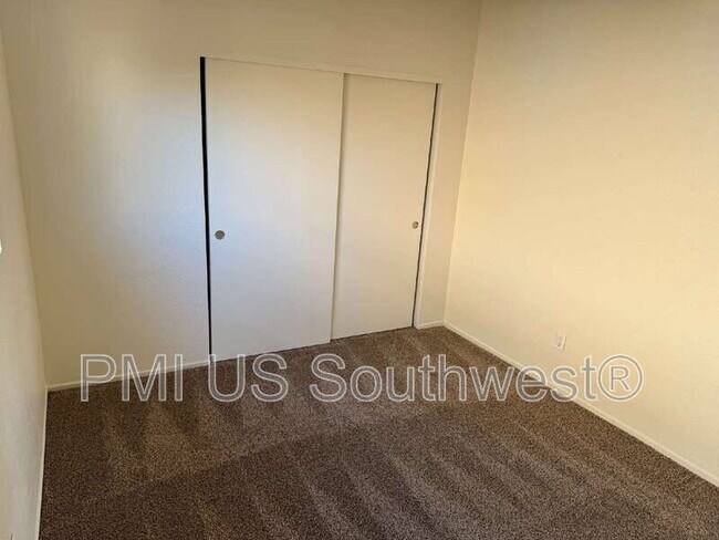 Building Photo - 364 Rio Grande Ct