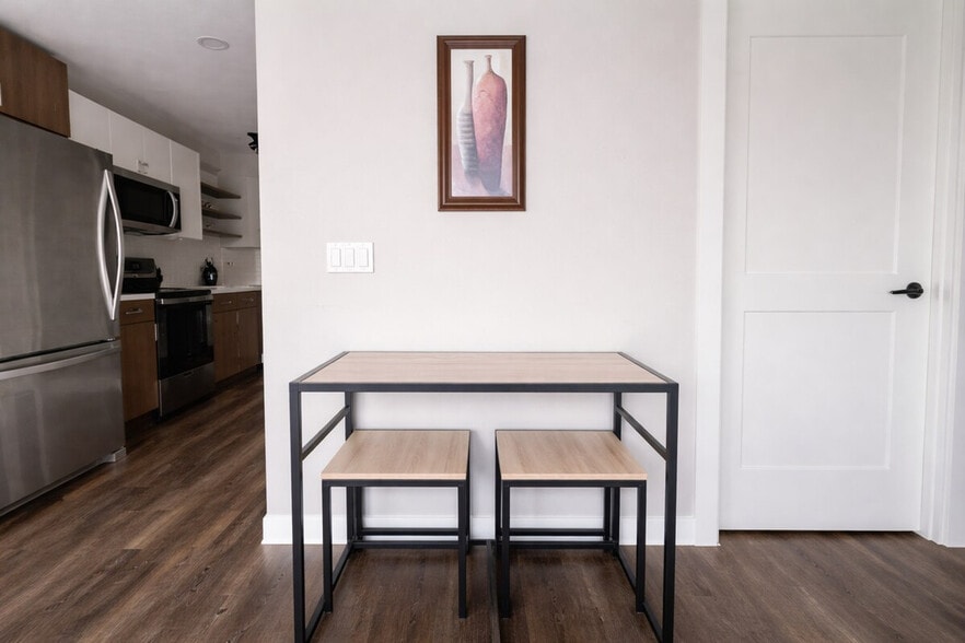 Building Photo - 4802 Capitol Ave