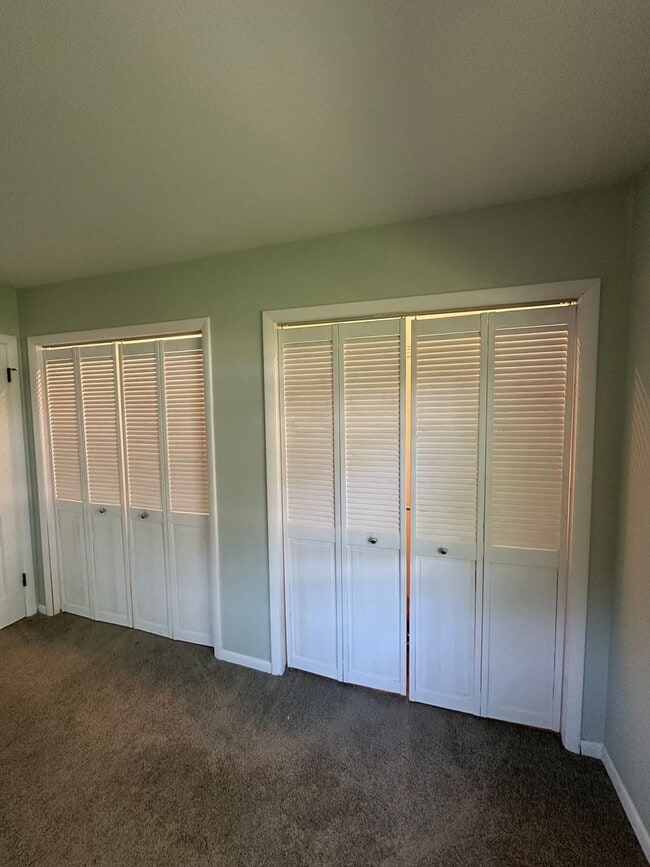Building Photo - Not Your Typical Rental — Warm, Welcoming 3BR Brick Ranch in a Prime Neighborhood