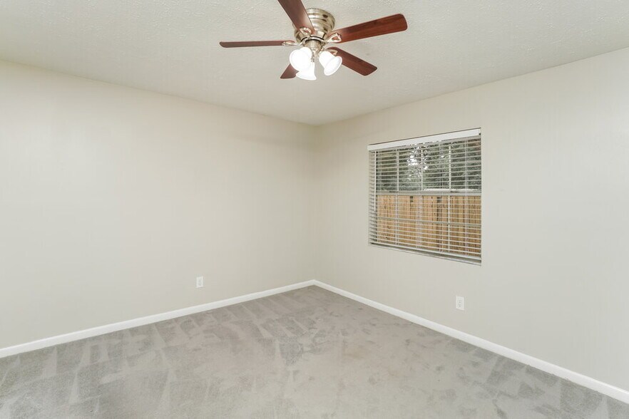 Building Photo - 308 Timber Creek Dr