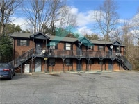 Building Photo - 2401 Markwood Ln SE