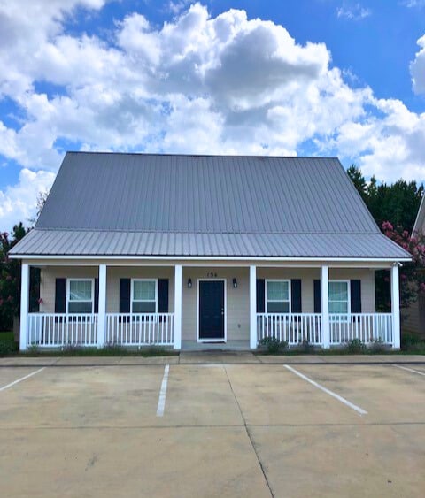 Building Photo - 136 Herschel Dr