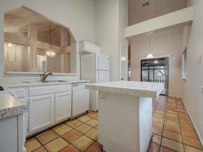 Building Photo - 6305 Evangeline Trail