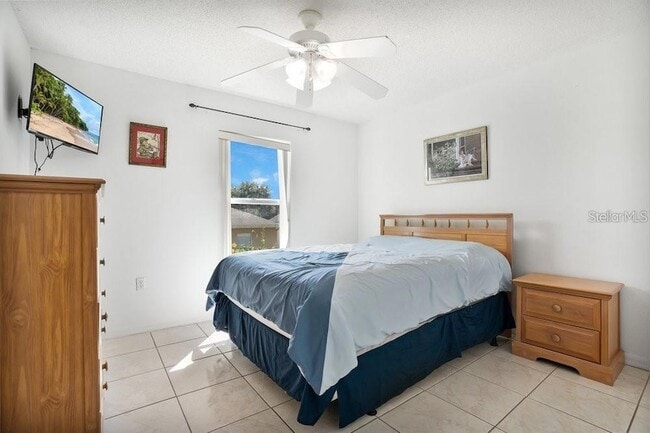 Building Photo - 50989 U S 27 Unit