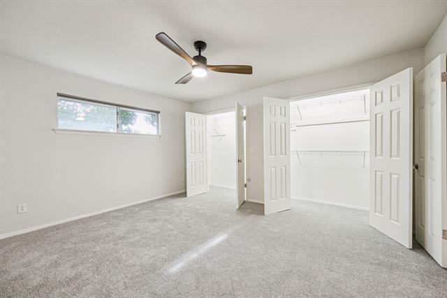 Building Photo - 1800 Midcrest Dr