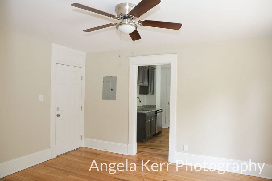 Building Photo - 630 Joyner St