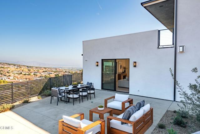 Building Photo - 708 Skyview Terrace