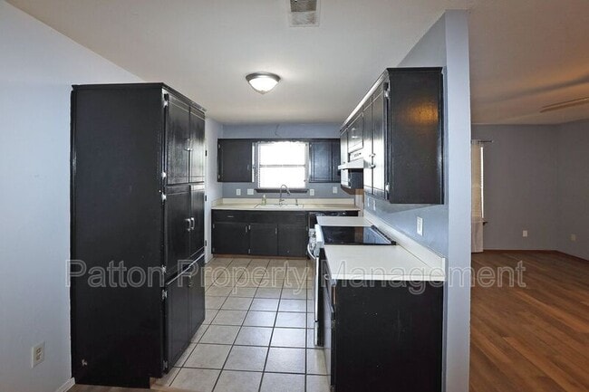 Building Photo - 2601 17th Ave