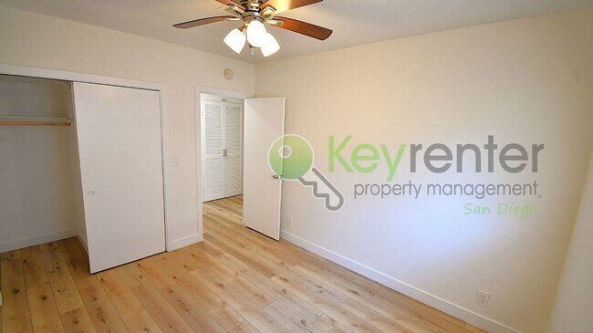 Building Photo - Mission Hills Living |Prime Central Location | Minutes to Freeways