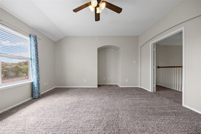 Building Photo - 20521 Farm Pond Ln