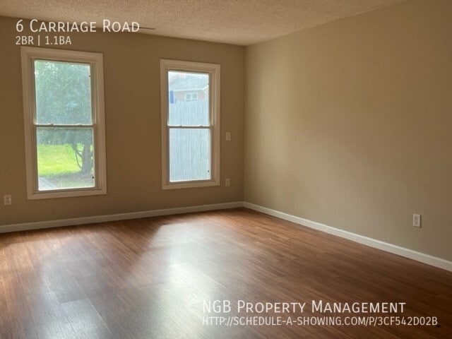 Building Photo - 6 Carriage Rd