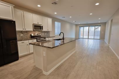 Building Photo - Beautiful Home in Rancho Sahuarita