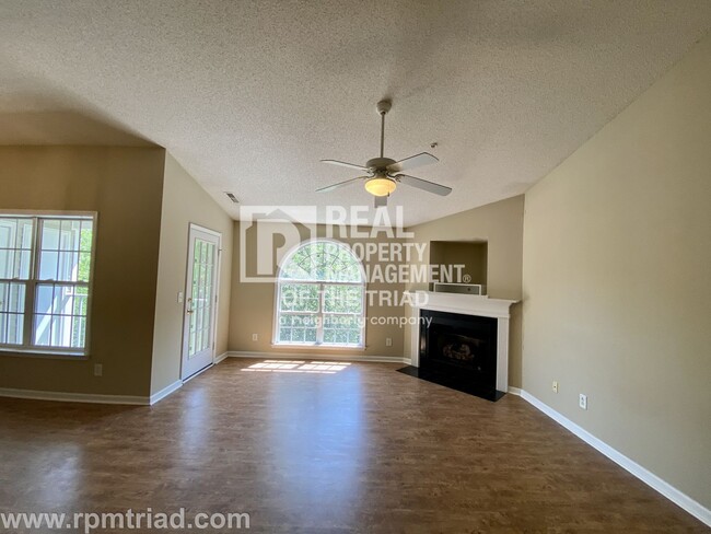 Building Photo - *Move In Special* Deacon Ridge Gated Commu...