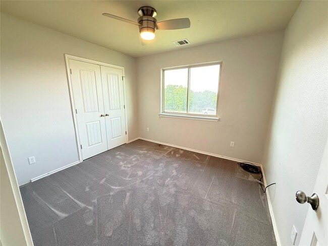 Building Photo - 13013 Pealing Wy