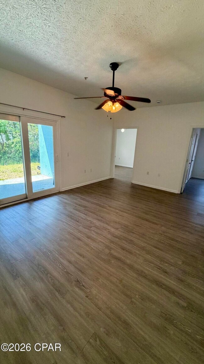 Building Photo - 9117 Laird St