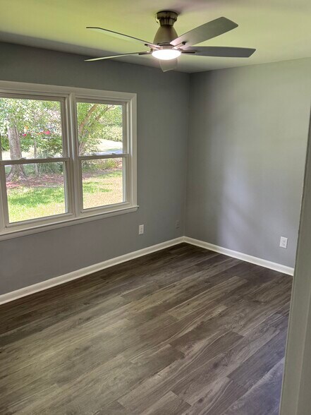 Building Photo - 5202 Fitzgerald Dr