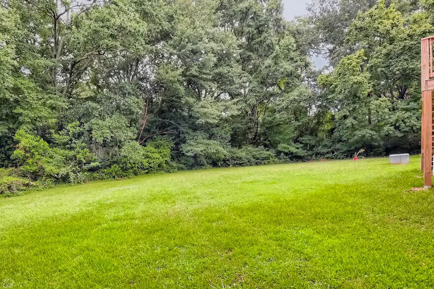 Building Photo - Room in Apartment on Cleveland St