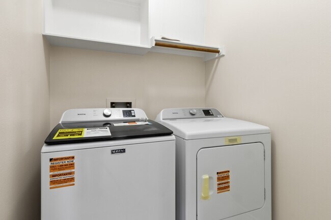 Building Photo - 2917 Clinton Dr