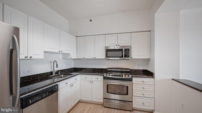 Building Photo - 3100 N Leisure World Blvd