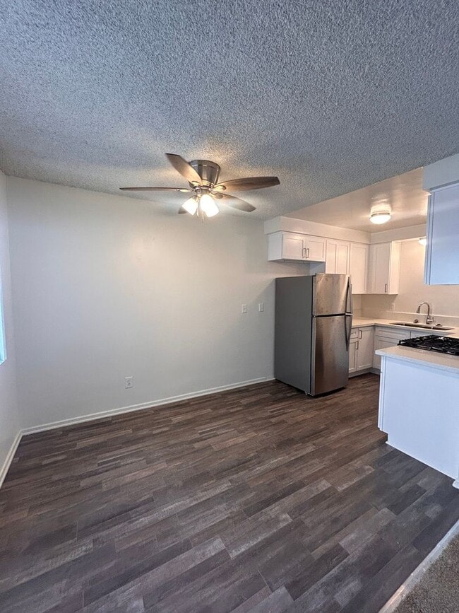 Building Photo - 4113 W 136th St