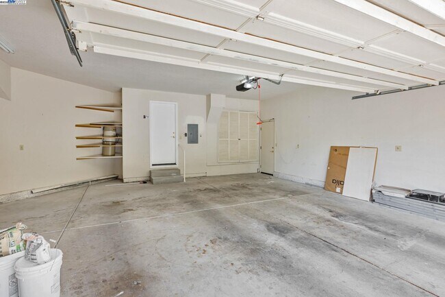 Building Photo - 124 Birchbark Pl