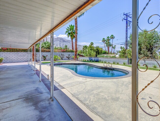 Building Photo - 72896 Tamarisk St