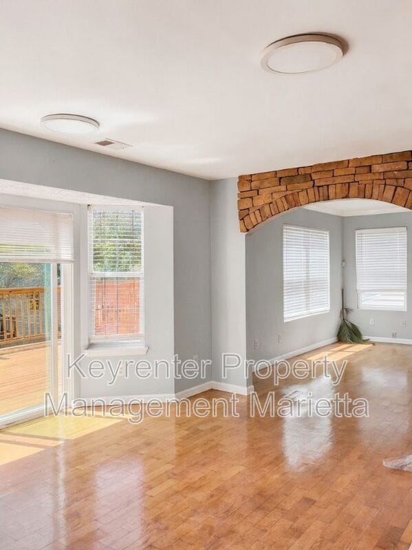 Building Photo - 7063 Grinder Ct