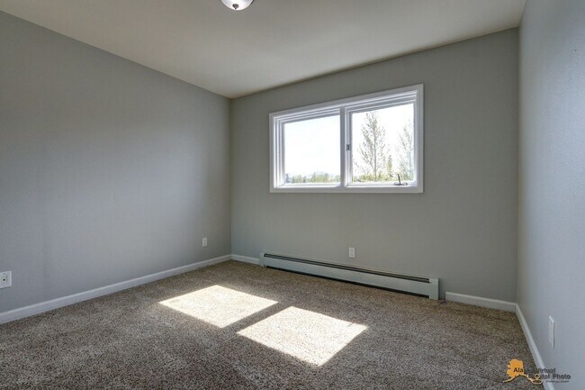 Building Photo - 4701 Grumman St