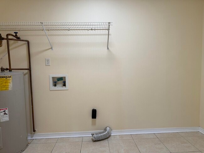Building Photo - 12341 US-90