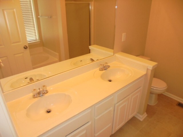 Photo - 241 Bennett Farms Trail