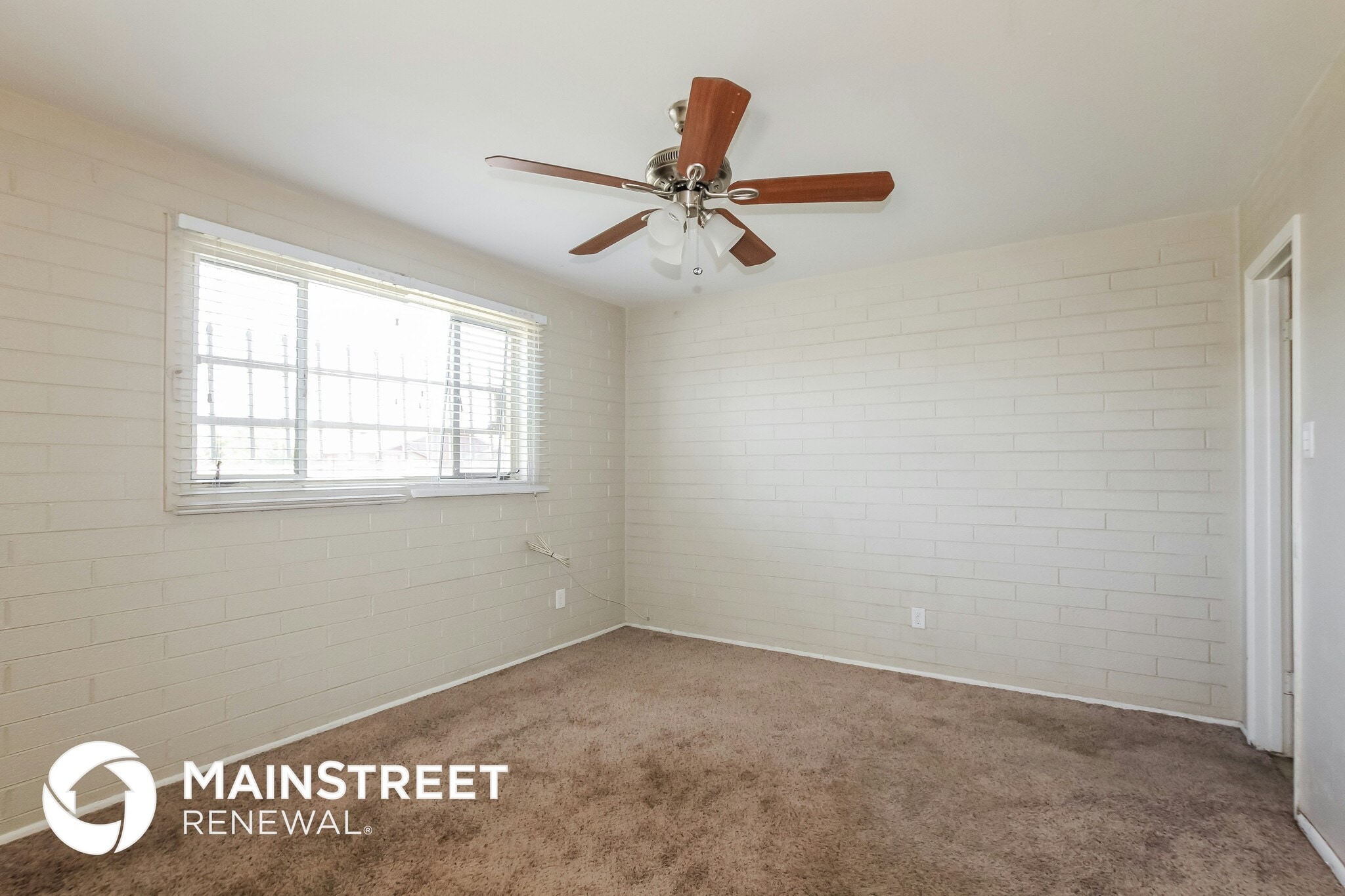 Building Photo - 5353 N 61st Ave