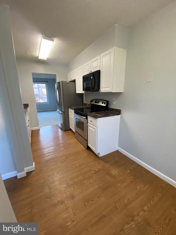 Building Photo - 7 Mooring Ct