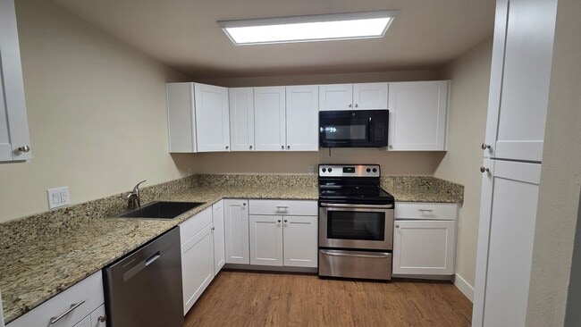 Building Photo - 1309 Wildwood St