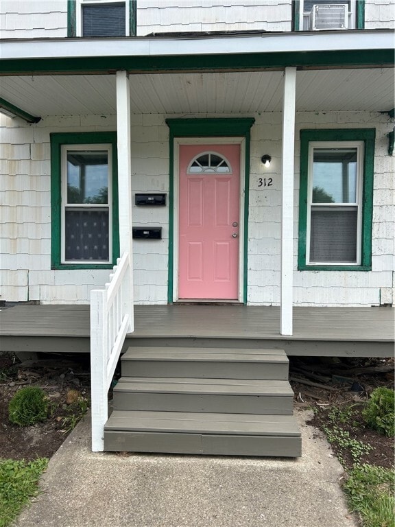 Primary Photo - 312 Washington St