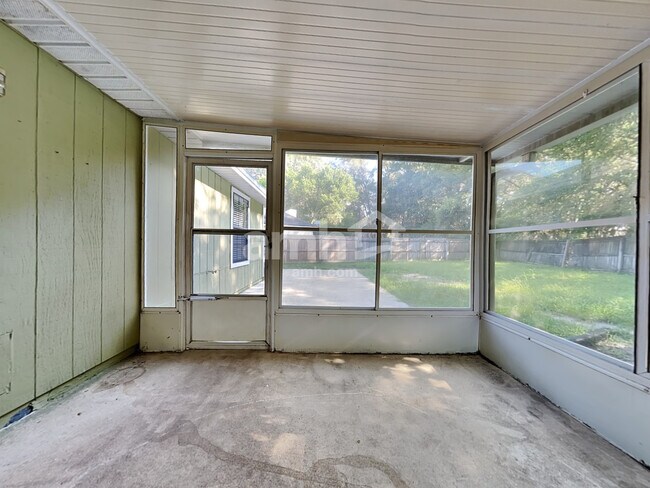 Building Photo - 2981 Waters View Cir