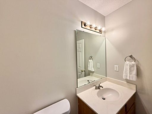 Building Photo - **OFFERING REFUNDABLE APPLICATION FEES** Spacious 4BD, 2.5BA Wake Forest Home with a Fenced Yard ...