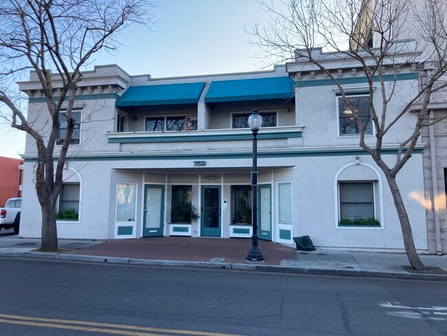 Front facade - 759 Villa St