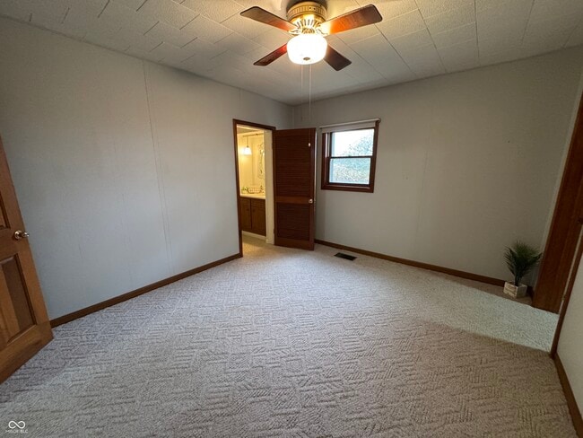 Building Photo - 2010 N 675 E