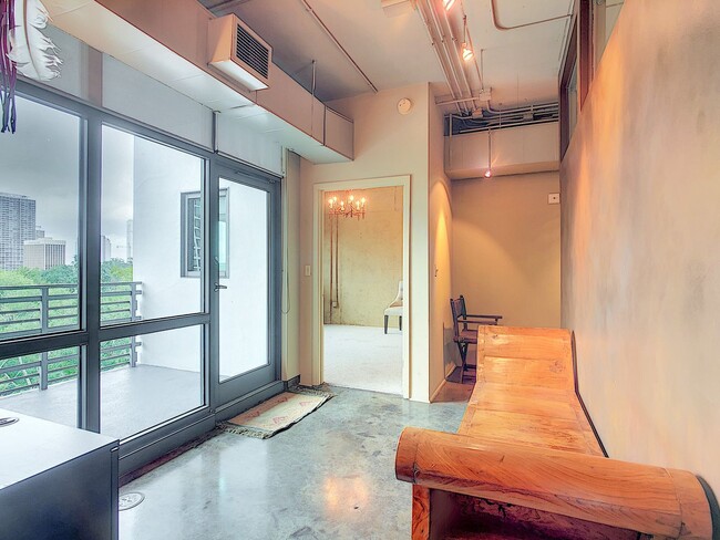 Building Photo - Stunning 4 Bedroom Multi-Level Loft Condo ...