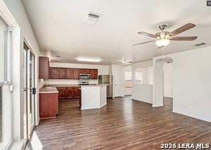 Building Photo - 742 Pinafore St