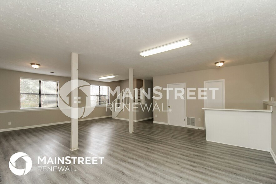 Building Photo - 8606 Stone Creek Ct
