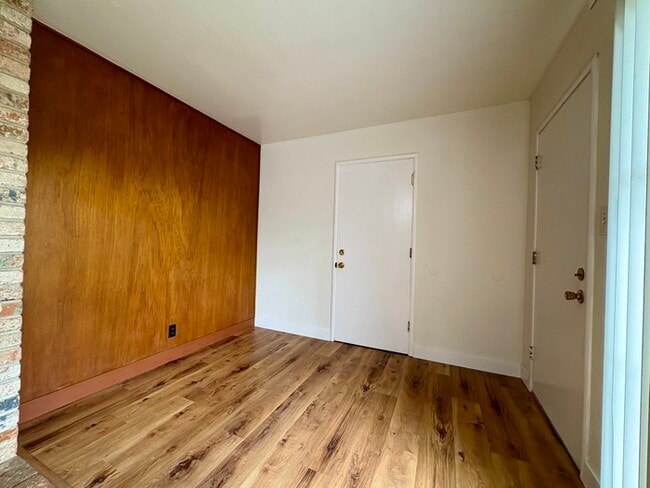 Building Photo - Beautiful 3 Bedroom For Rent in Sacramento!