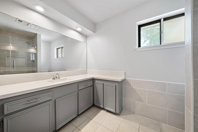 Building Photo - 11506 Hornbrook Dr
