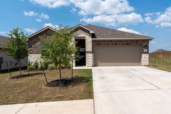 Building Photo - 381 Evergreen Sumac Lp