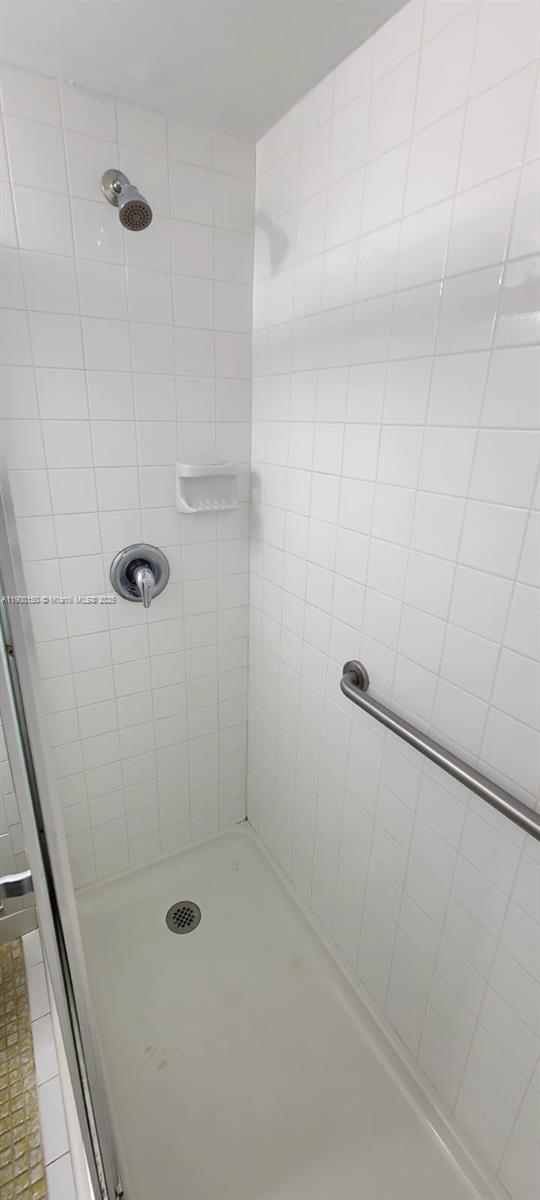 Building Photo - 92 Berkshire D