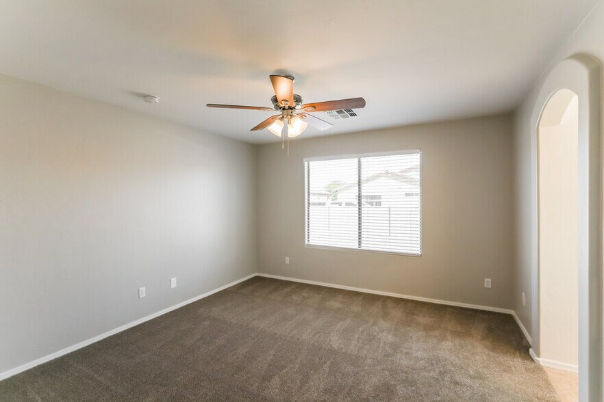 Building Photo - 4381 Via Rio Azul S