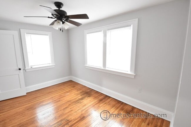 Building Photo - 333-335 E Duncan Street