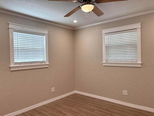 Building Photo - 5102 Benton Dr