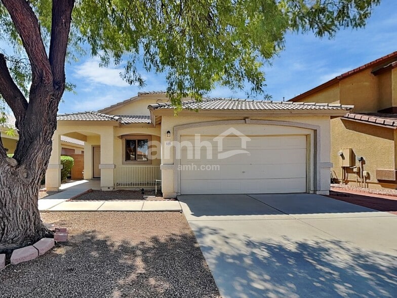 Primary Photo - 11221 W Coronado Rd