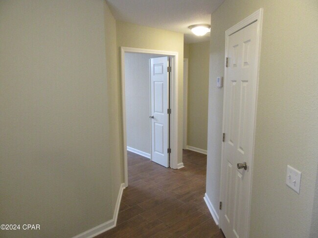 Building Photo - 7302 Rodgers Dr